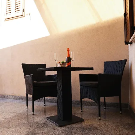 Apartment Neo Tinjan